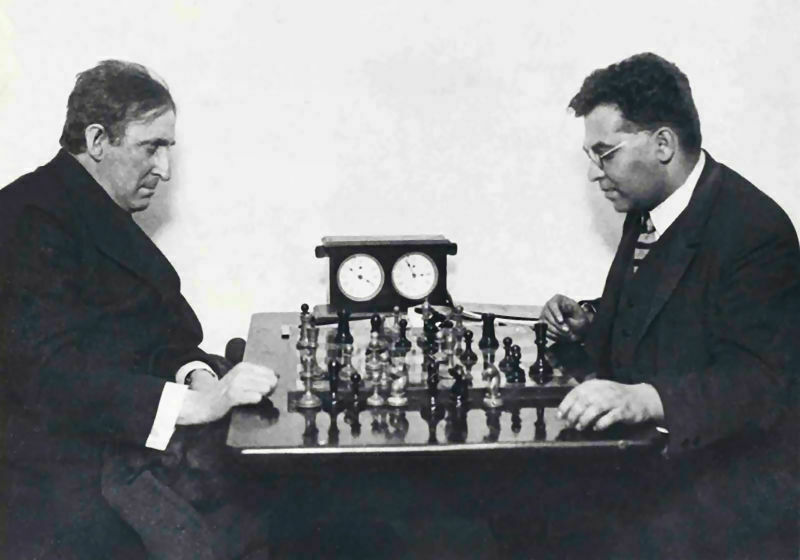 Moscú 1925. Marshall jugando con Reti