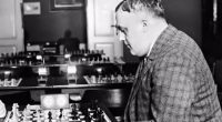 Hoy traigo la quinta entrega de la serie dedicada a los participantes del Supertorneo de Nueva York 1924, en la que hablaremos del séptimo clasificado. Se trata el maestro ruso [&hellip;]