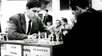 A tenor de mi artículo titulado «El día que Fischer cayó ante Kovacevic», hoy traigo una nueva partida en la que el genio norteamericano fue derrotado contra un desconocido maestro […]